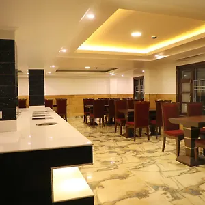 Hotel The Grand White By Parfait, Shimla